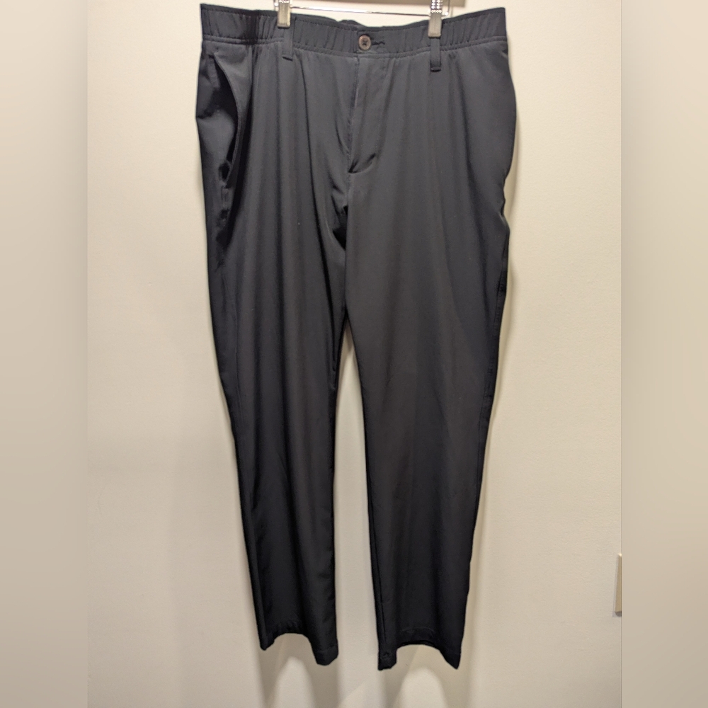 Under Armour Men's Black Golf Pants 38x32 Minimalist Capsule Wardrobe